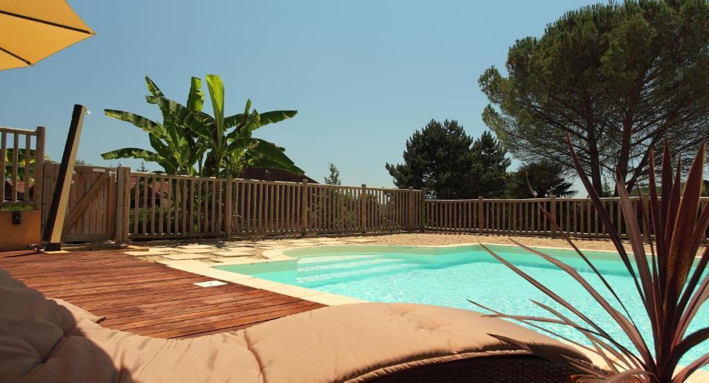Hotel Le Clos Roussillon Pres De Sarlat Vitrac  Bagian luar foto