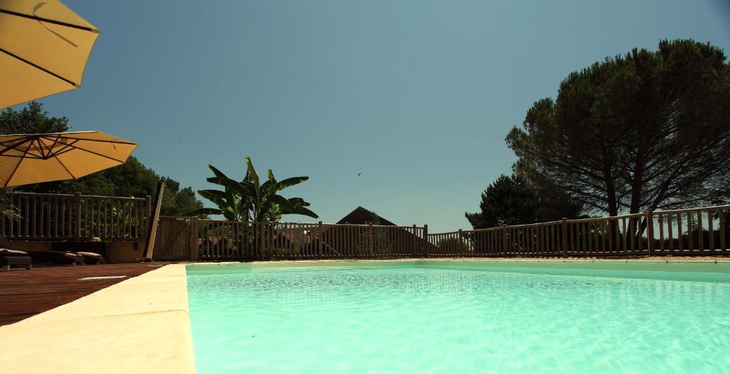Hotel Le Clos Roussillon Pres De Sarlat Vitrac  Bagian luar foto