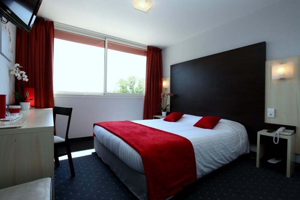 Hotel Le Clos Roussillon Pres De Sarlat Vitrac  Bagian luar foto
