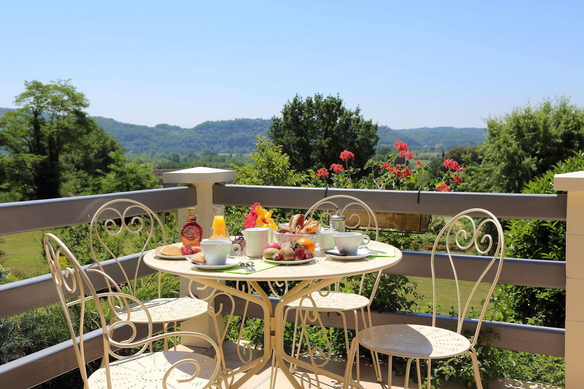Hotel Le Clos Roussillon Pres De Sarlat Vitrac  Bagian luar foto