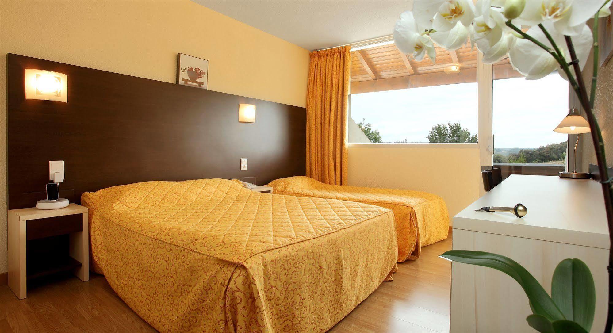 Hotel Le Clos Roussillon Pres De Sarlat Vitrac  Bagian luar foto