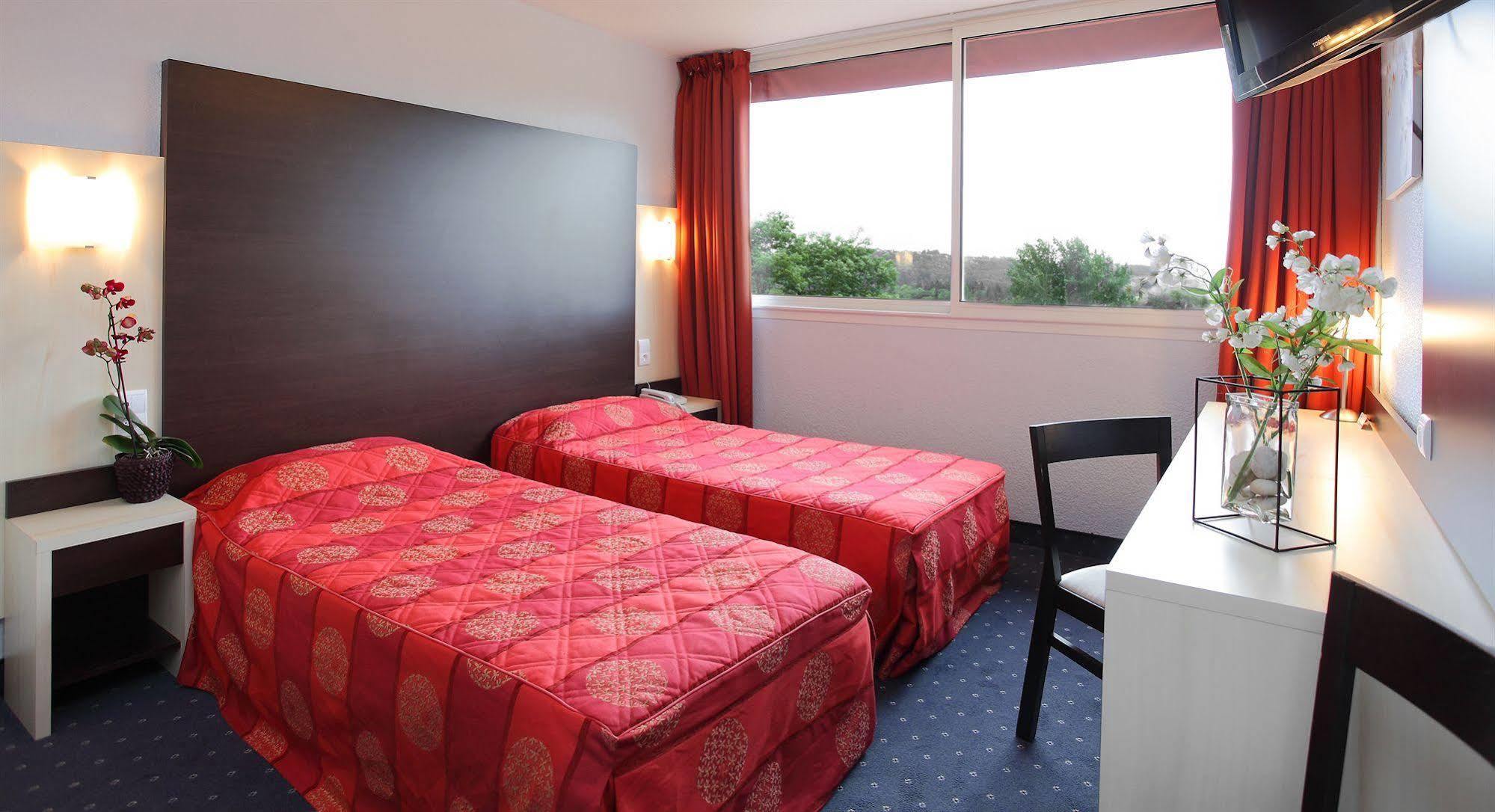 Hotel Le Clos Roussillon Pres De Sarlat Vitrac  Bagian luar foto