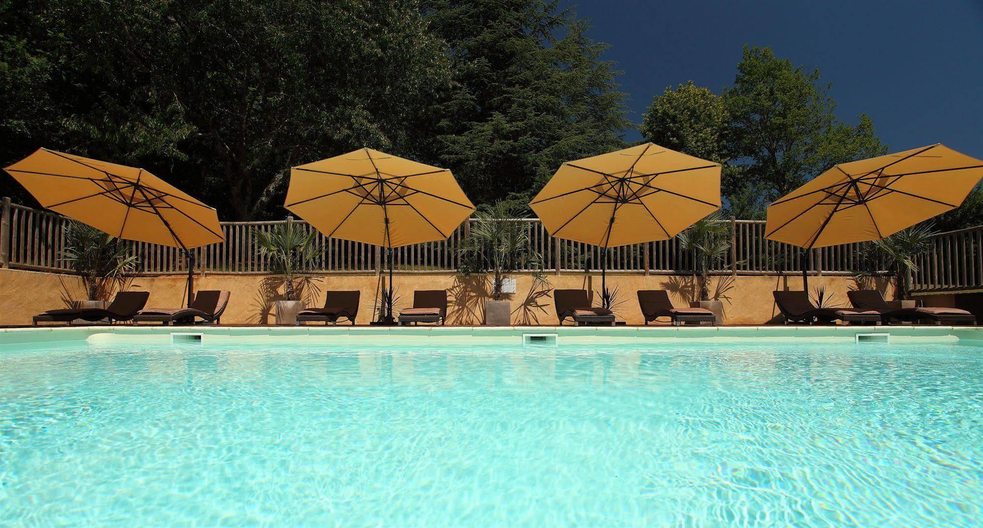 Hotel Le Clos Roussillon Pres De Sarlat Vitrac  Bagian luar foto